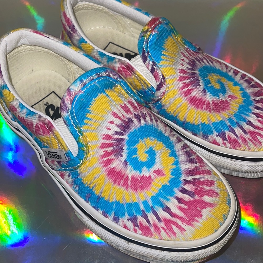 Little girls tie dye Vans